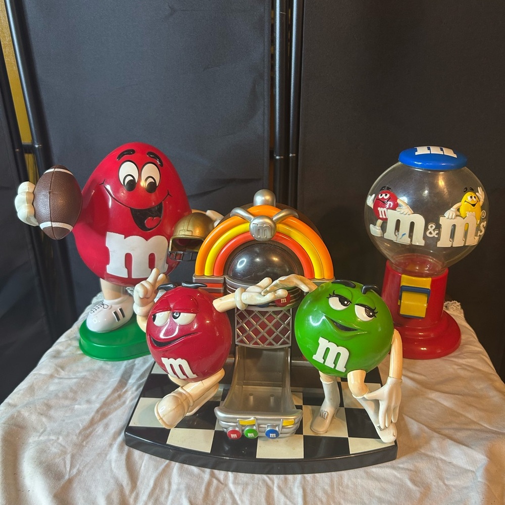 M&M'S Green Collectible Base